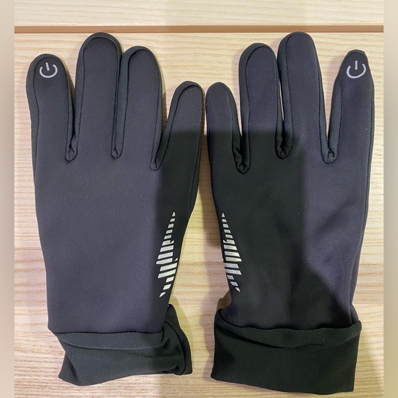 * sold * super warm black men’s gloves for using screens in the cold - Picture 7 of 7